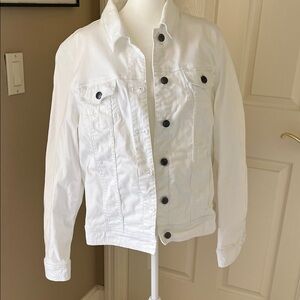 Appleseed's Classic White Jacket